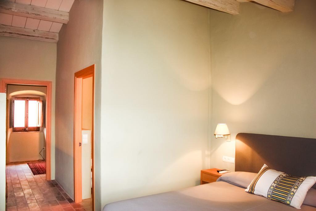 Apartamentos En La Rectoria De Regencos Экстерьер фото