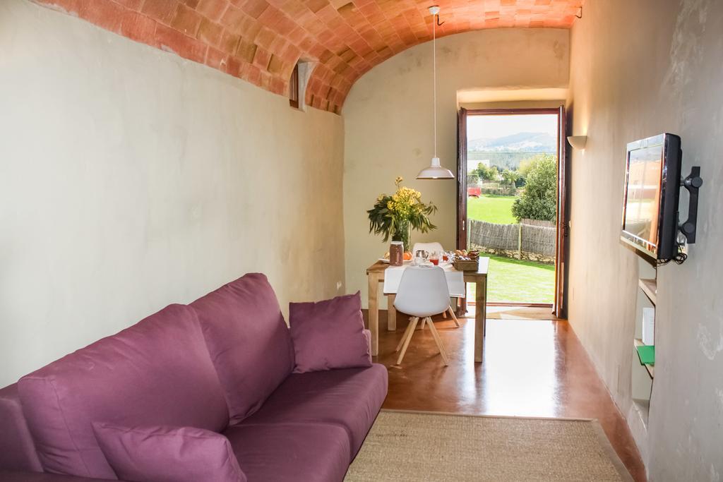 Apartamentos En La Rectoria De Regencos Экстерьер фото