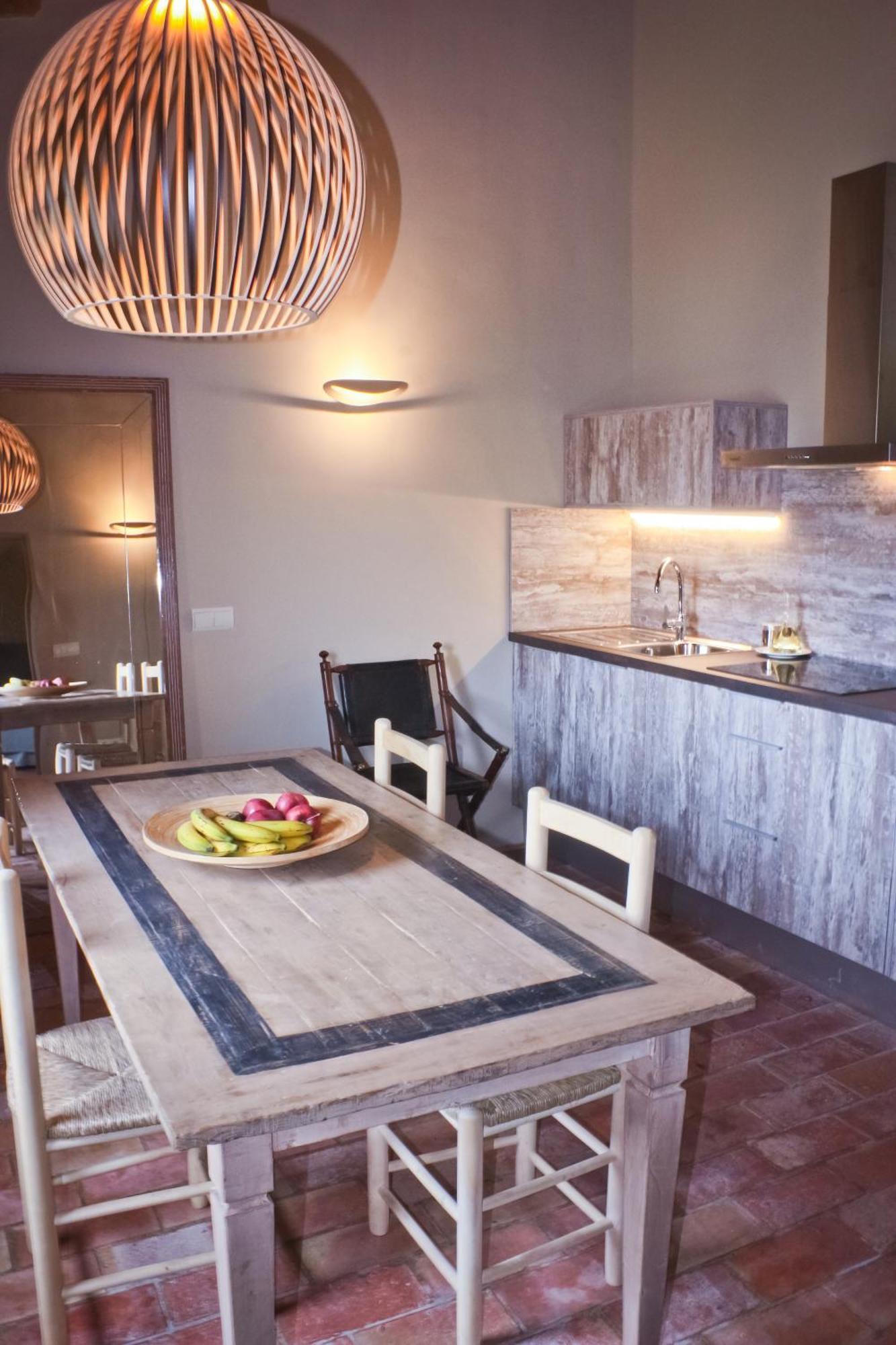 Apartamentos En La Rectoria De Regencos Экстерьер фото