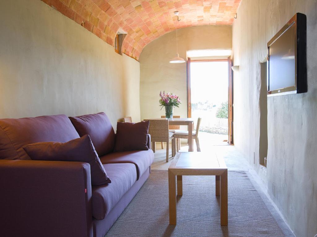 Apartamentos En La Rectoria De Regencos Номер фото
