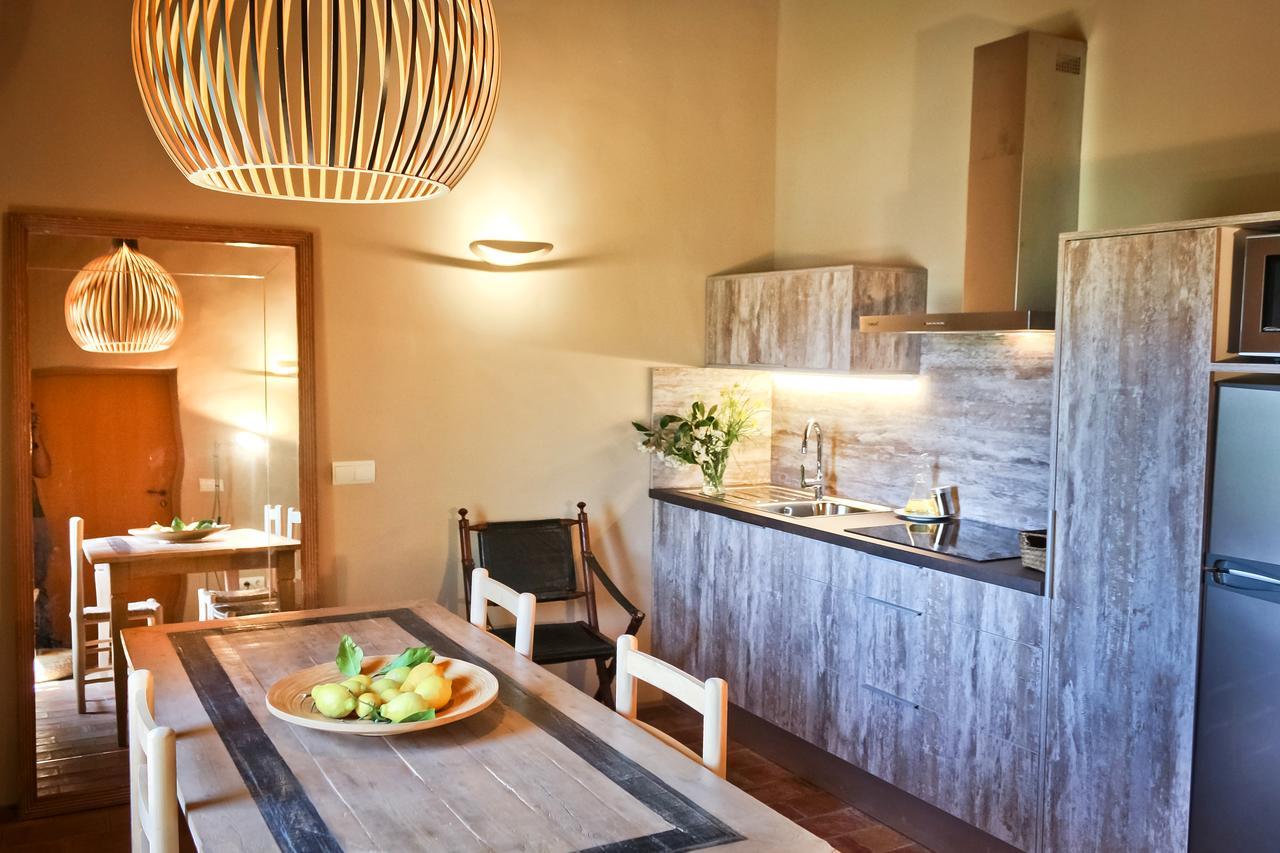 Apartamentos En La Rectoria De Regencos Экстерьер фото
